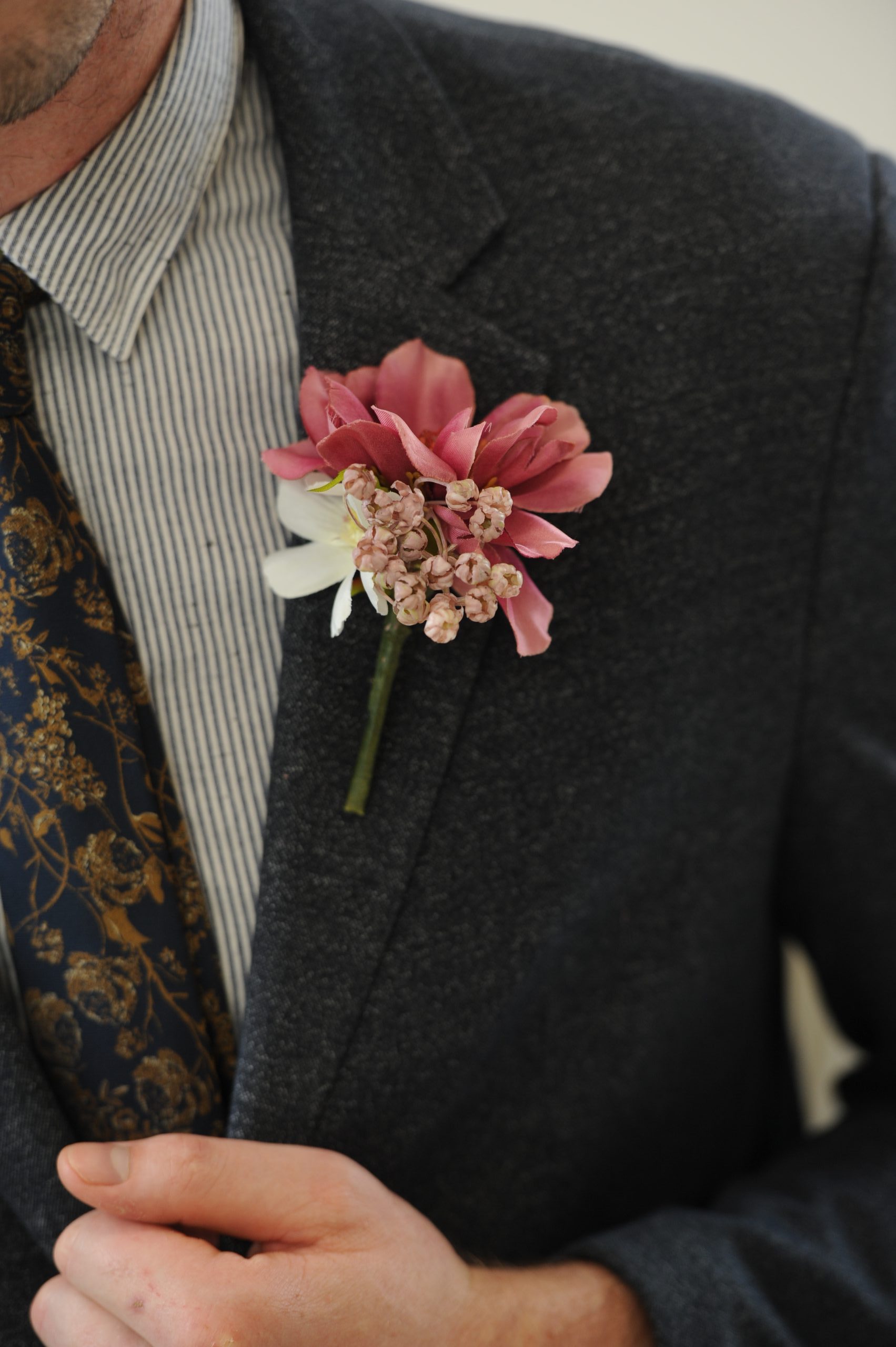 Sophia Buttonhole