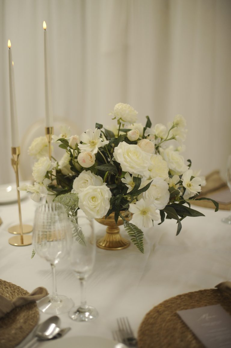 Clara Floral Display